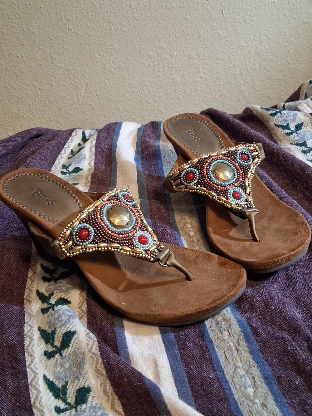 Beaded Brown Leatherette Women's Thong Sandals 7 260820